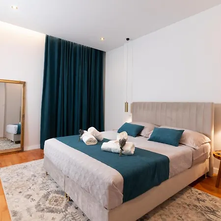 Luxury Volat Old Town زادار